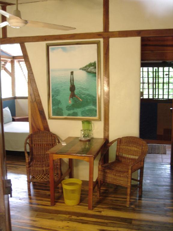 Whistling Bird Negril Exterior photo