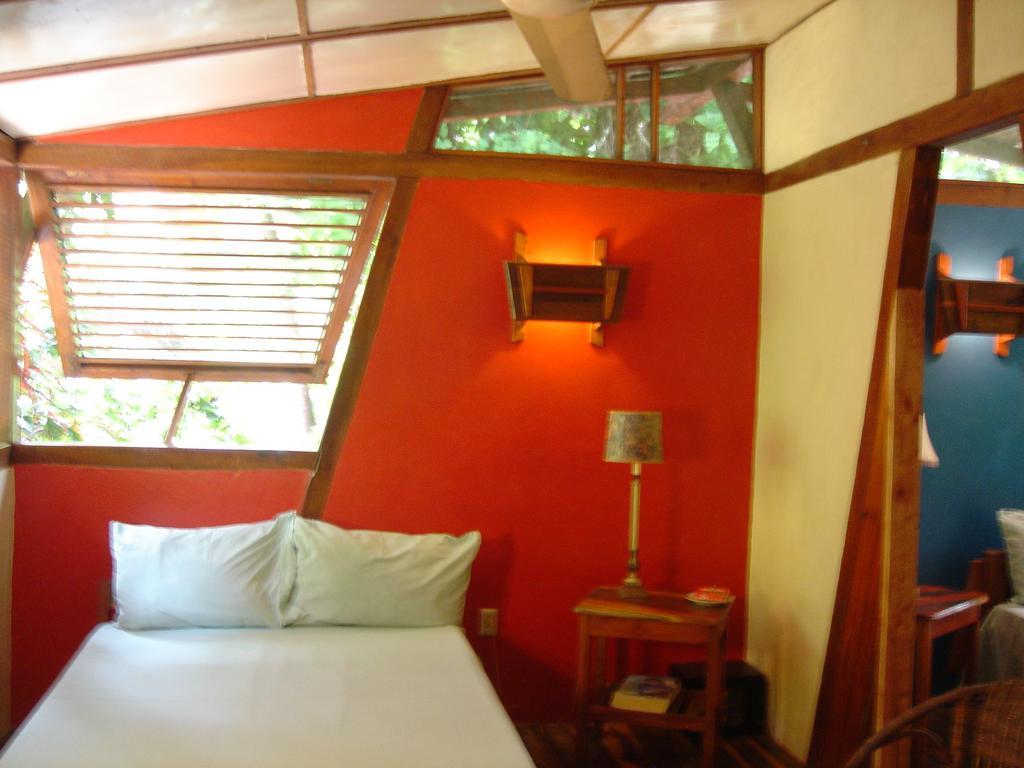 Whistling Bird Negril Exterior photo