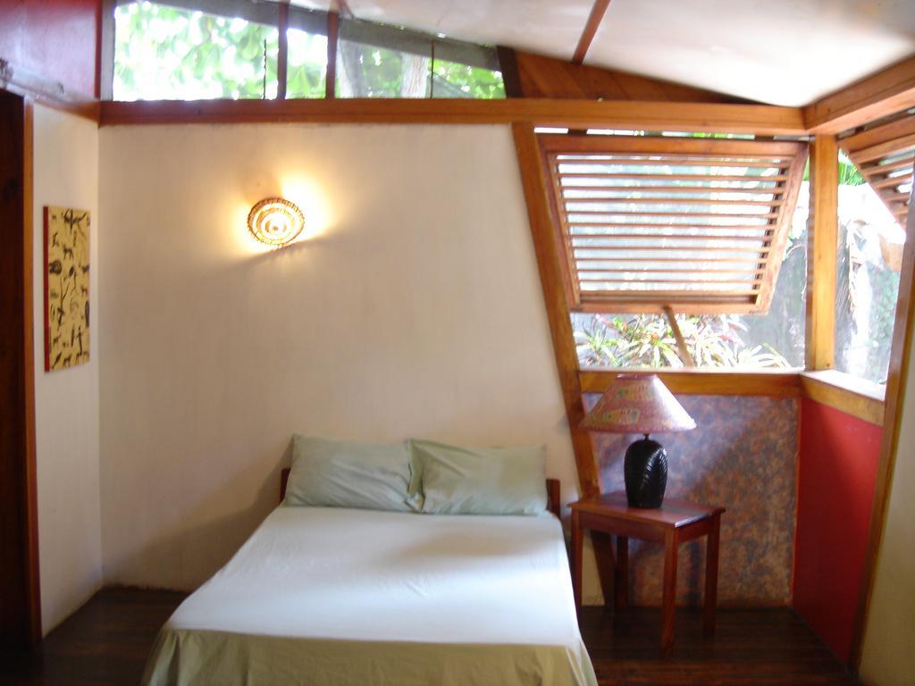 Whistling Bird Negril Exterior photo