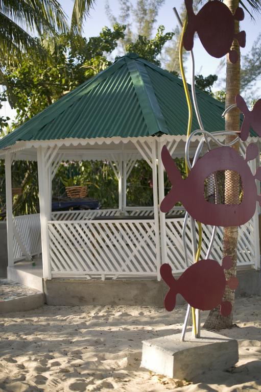 Whistling Bird Negril Exterior photo